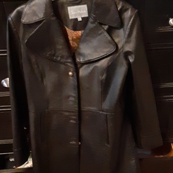 Moving - Picture 2 of 2